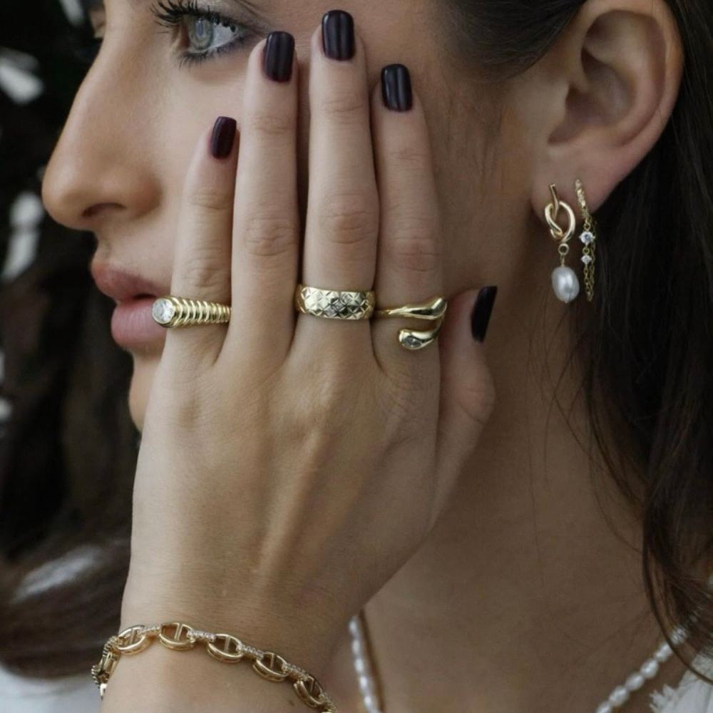 Decollective Jewels