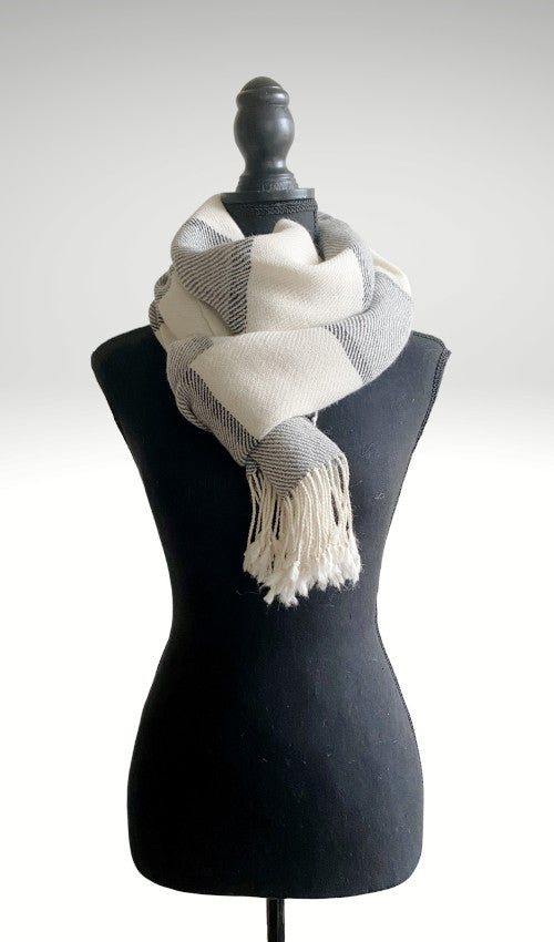 Amaru Alpaca Scarf — lightweight alpaca scarf or shawl, soft and versatile, handmade in Bolivia.