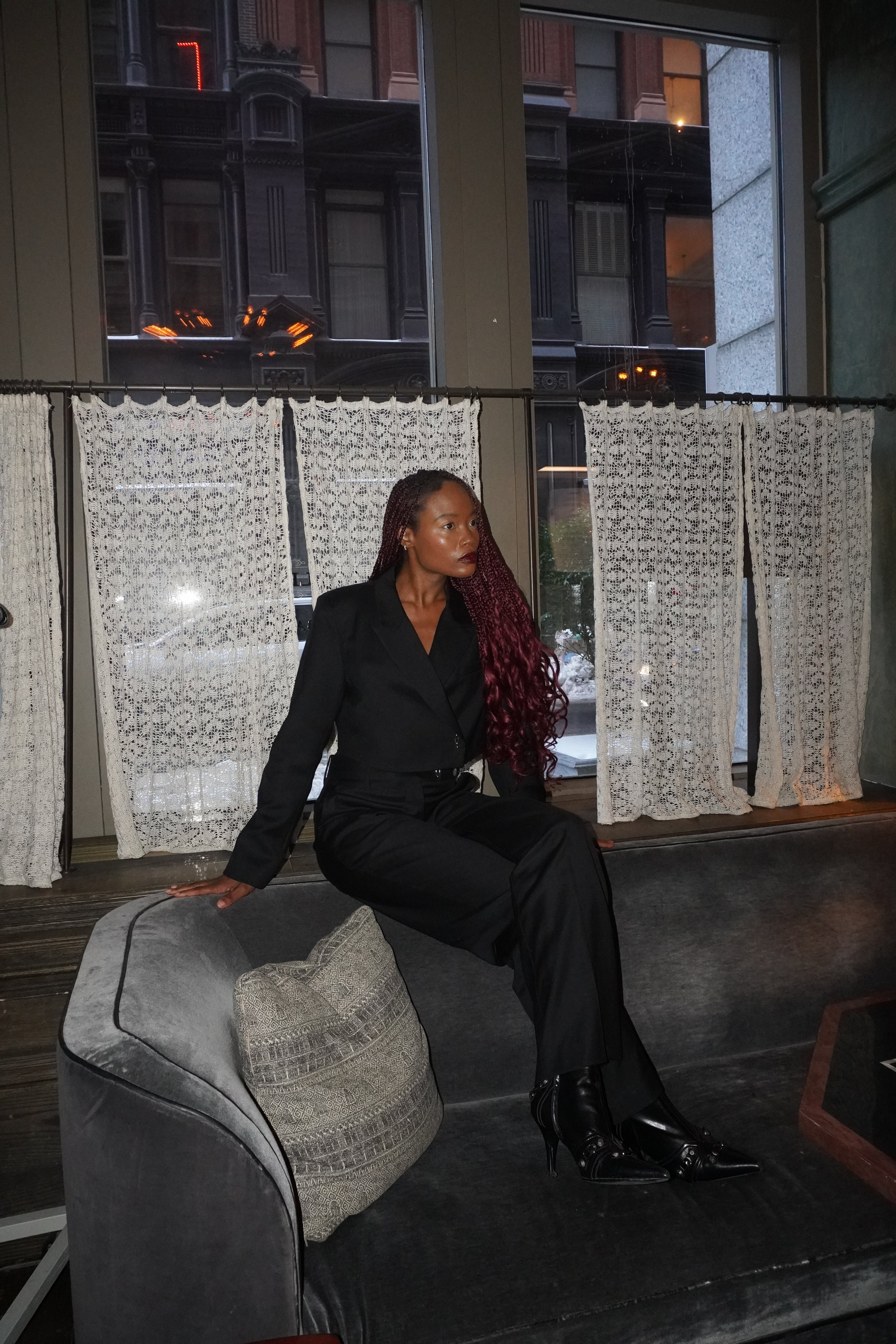 BLACK CUFFLINK BLAZER