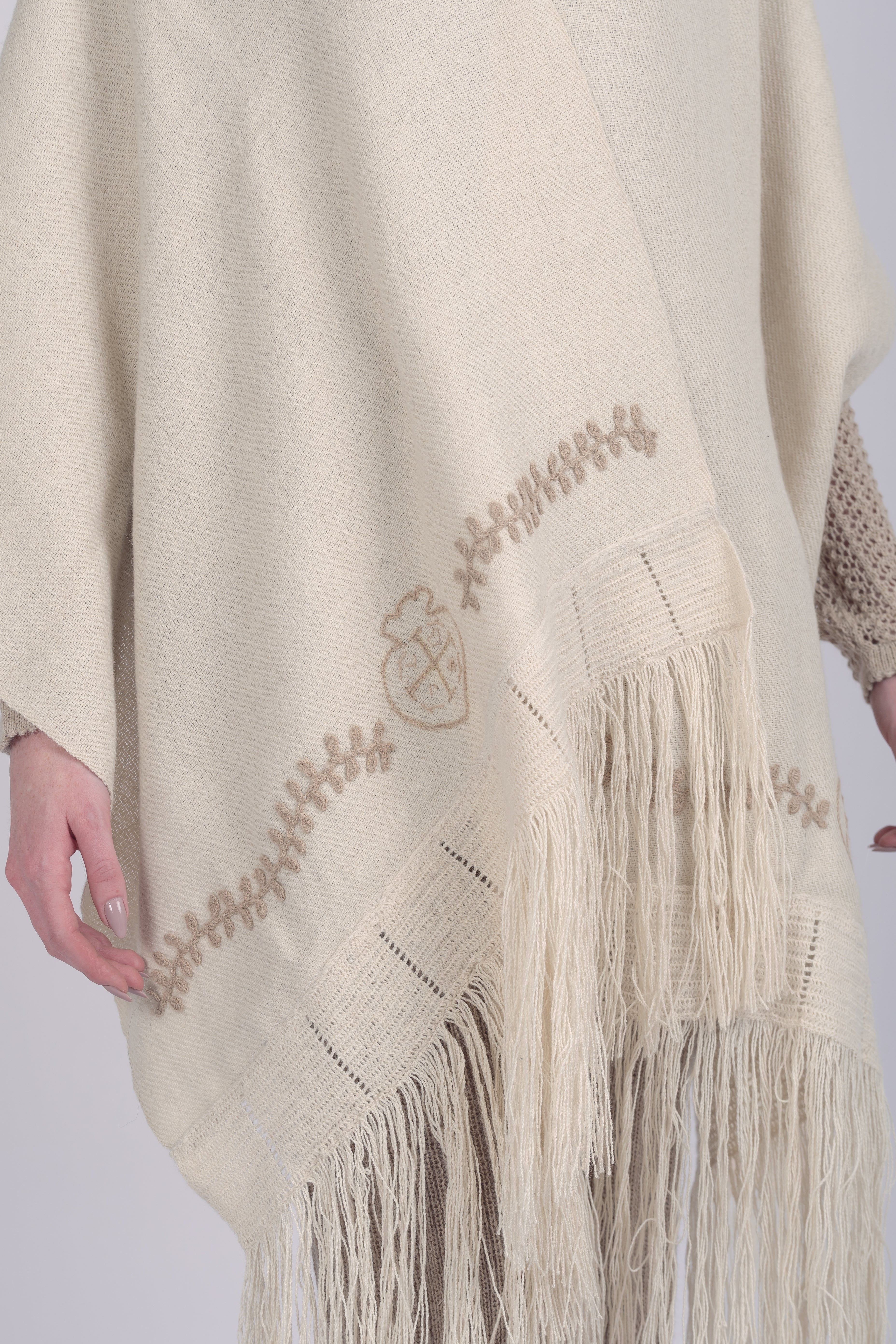 Arawi Llama Shawl