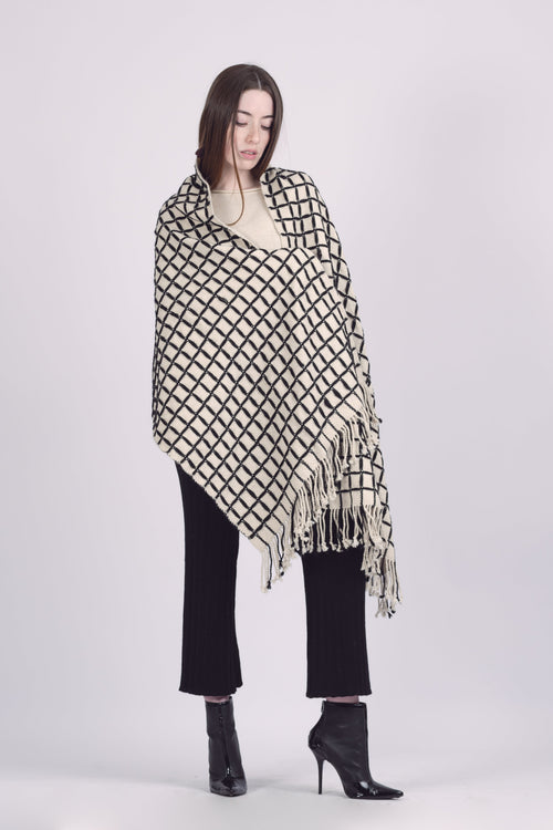 Ami Llama Blanket