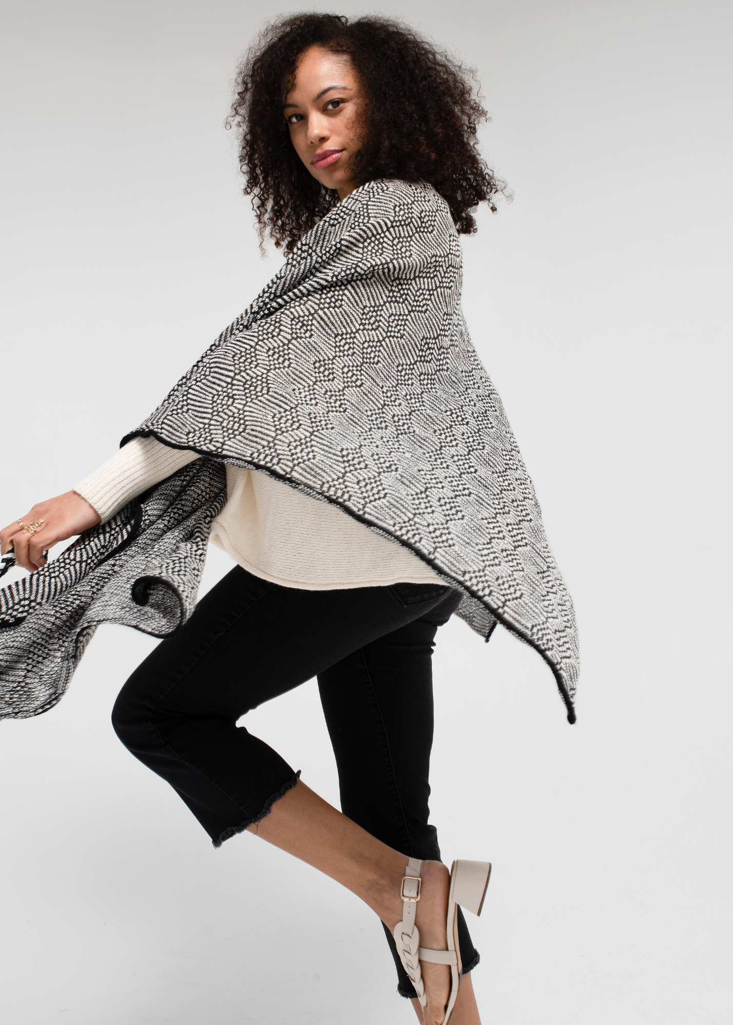 Chama Alpaca Poncho