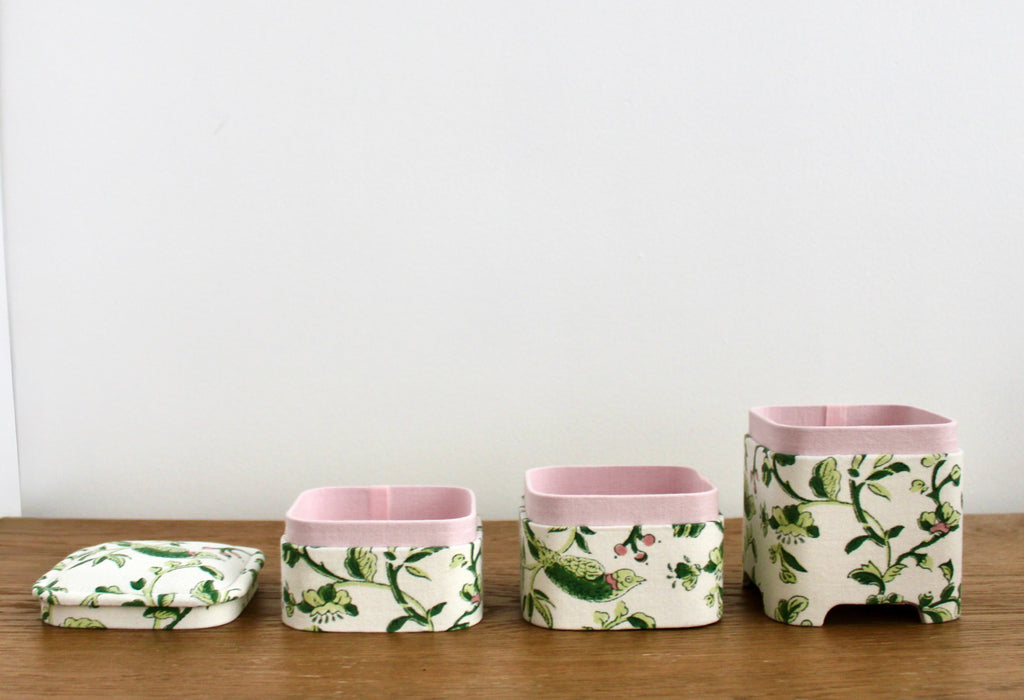 Green Chinoiserie Jewelry Tower