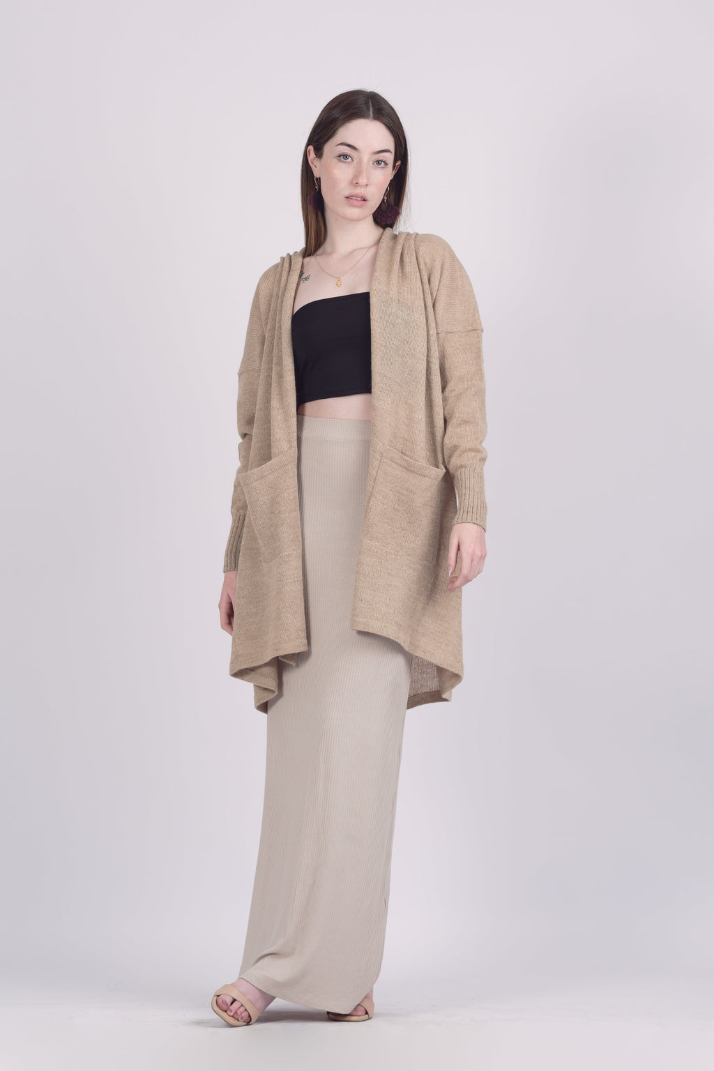 Yaja Alpaca Cardigan — lightweight alpaca cardigan with pockets, timeless layering piece handmade in Bolivia.