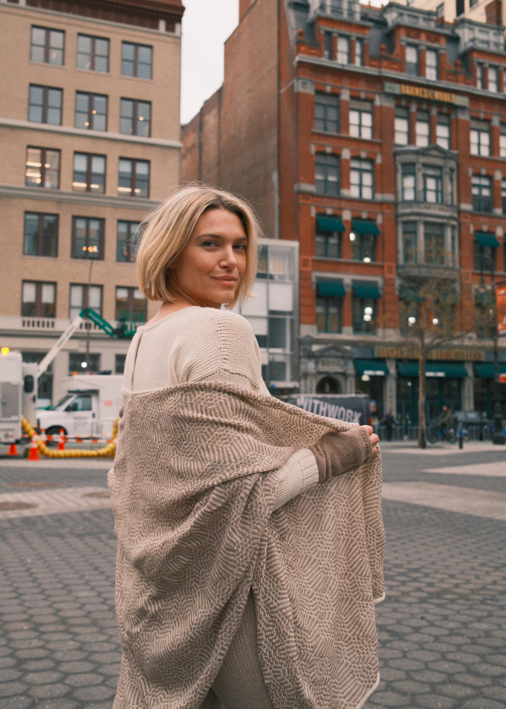 Chama Alpaca Poncho