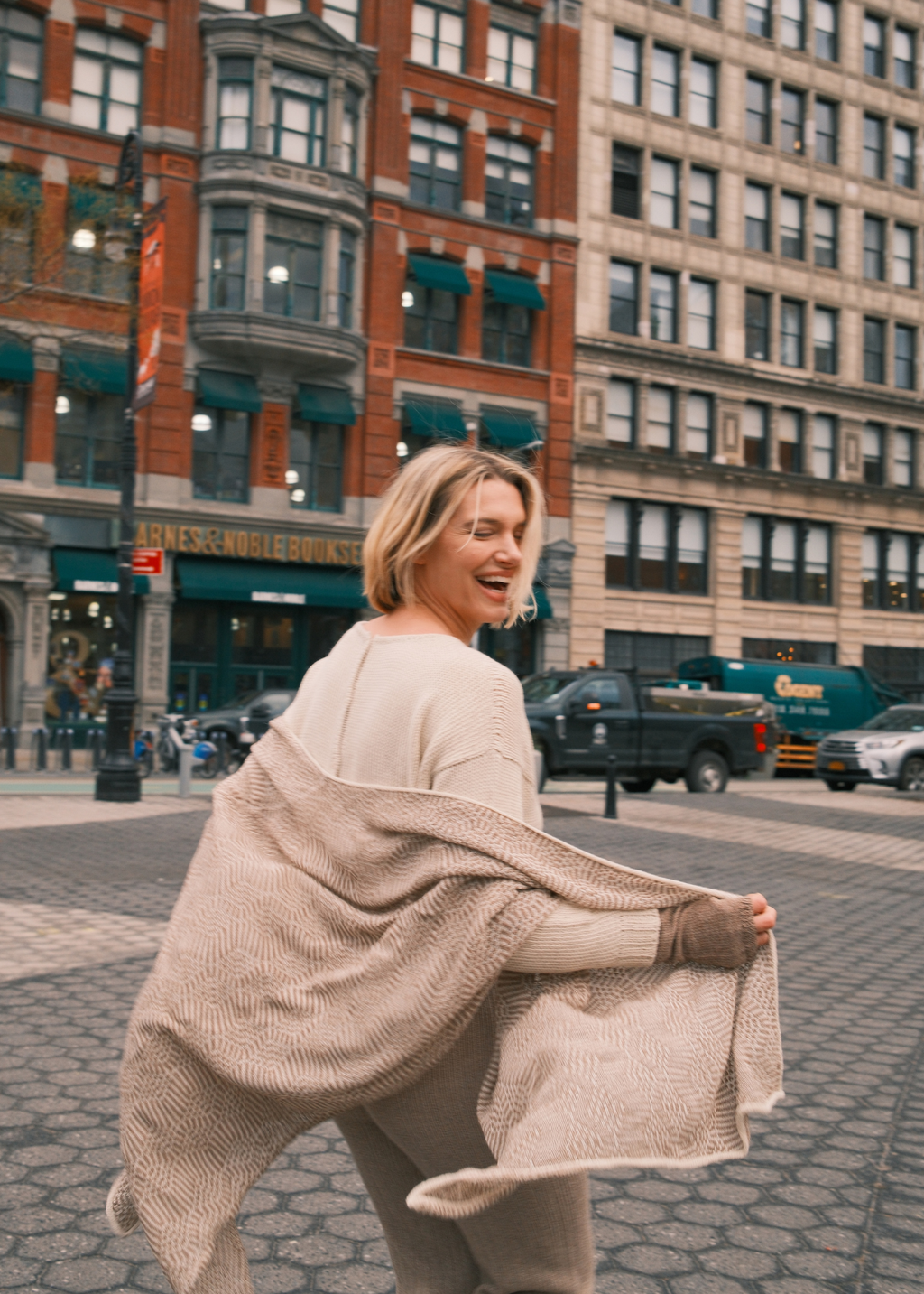 Chama Alpaca Poncho