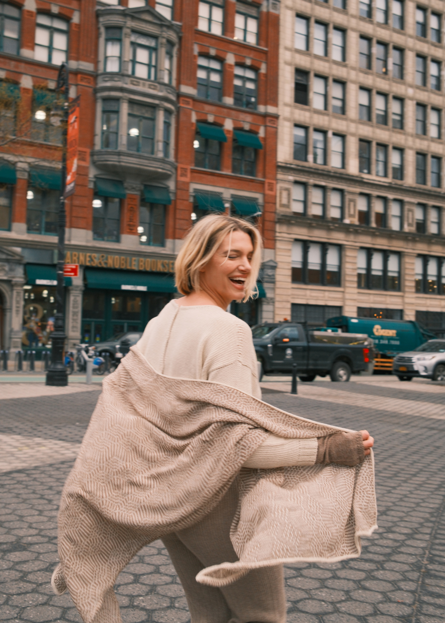 Chama Alpaca Poncho